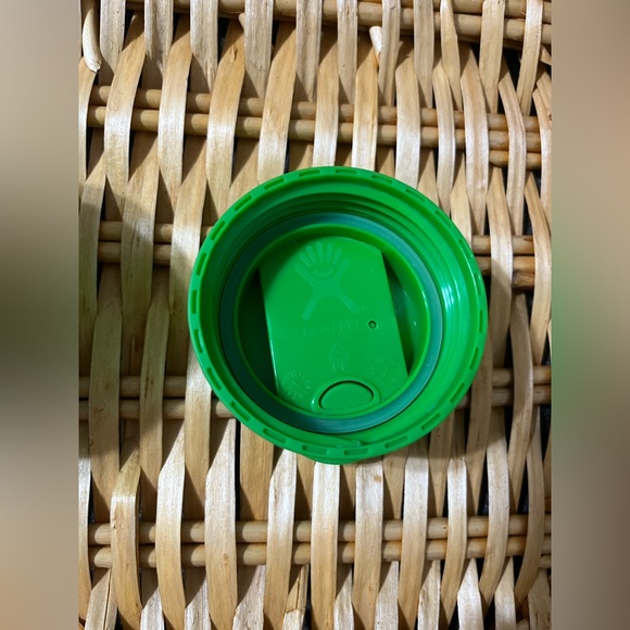 Hydro Flask - Picture 3 of 4